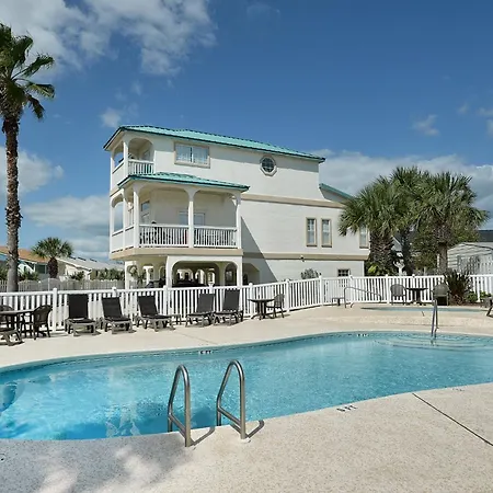 Tranquil Beach & Hot Tub & Pool Getaway